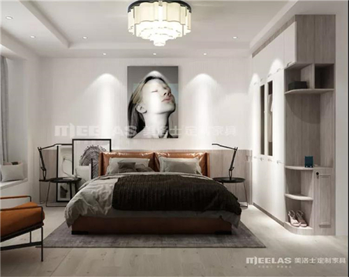 传统家具店若何转型?开全屋定制家具加盟店怎样样?